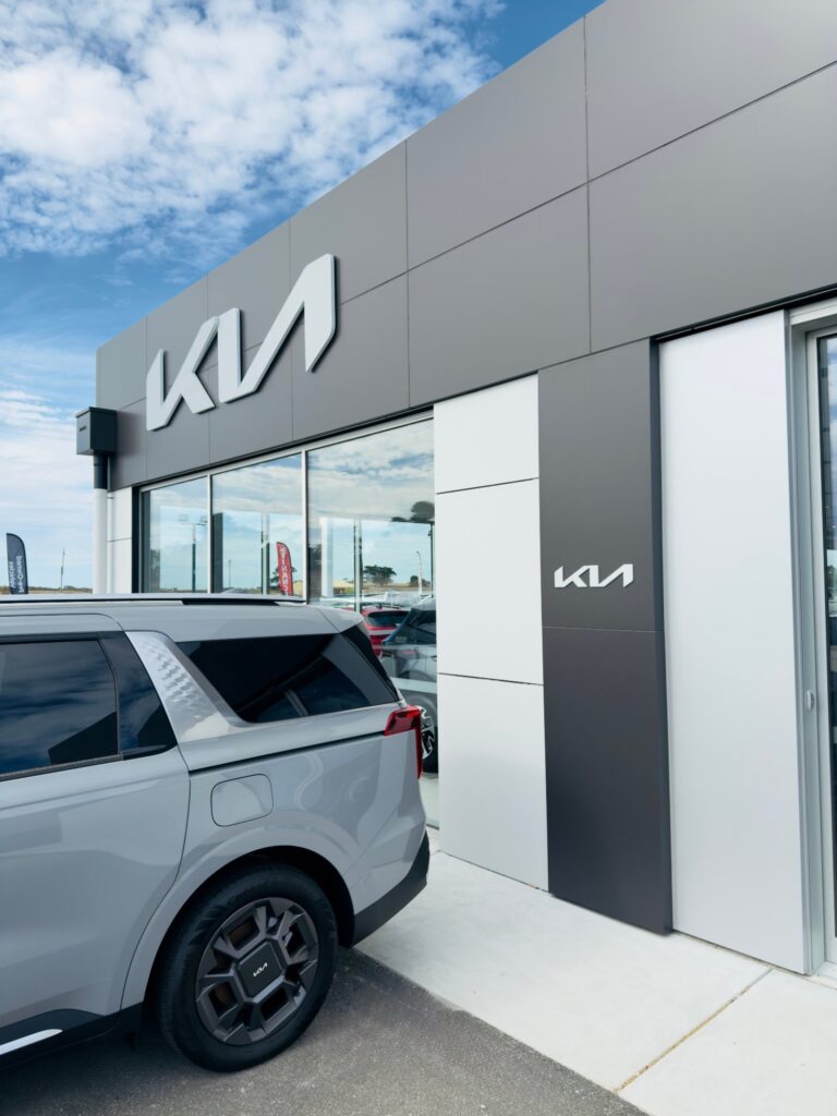 Showroom fit-out by Bolden Constructions for Kia Warrnambool